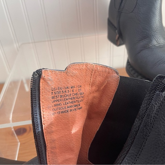 Gentle Souls by Kenneth Cole Black Leather Ankle Boots, Size 8.5 - Picture 7 of 7